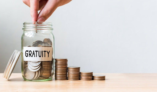Why Using a Gratuity Calculator Helps in Financial & Tax Planning